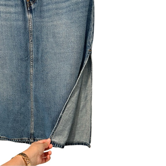 LEVIS Side Slit Pencil Denim Medium Wash Jean Skirt Sz 31 - Picture 4 of 7